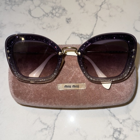 ❤️Miu Miu Purple Cat eye Sunglasses with Sparkles! ❤️🕶️ - Picture 4 of 8